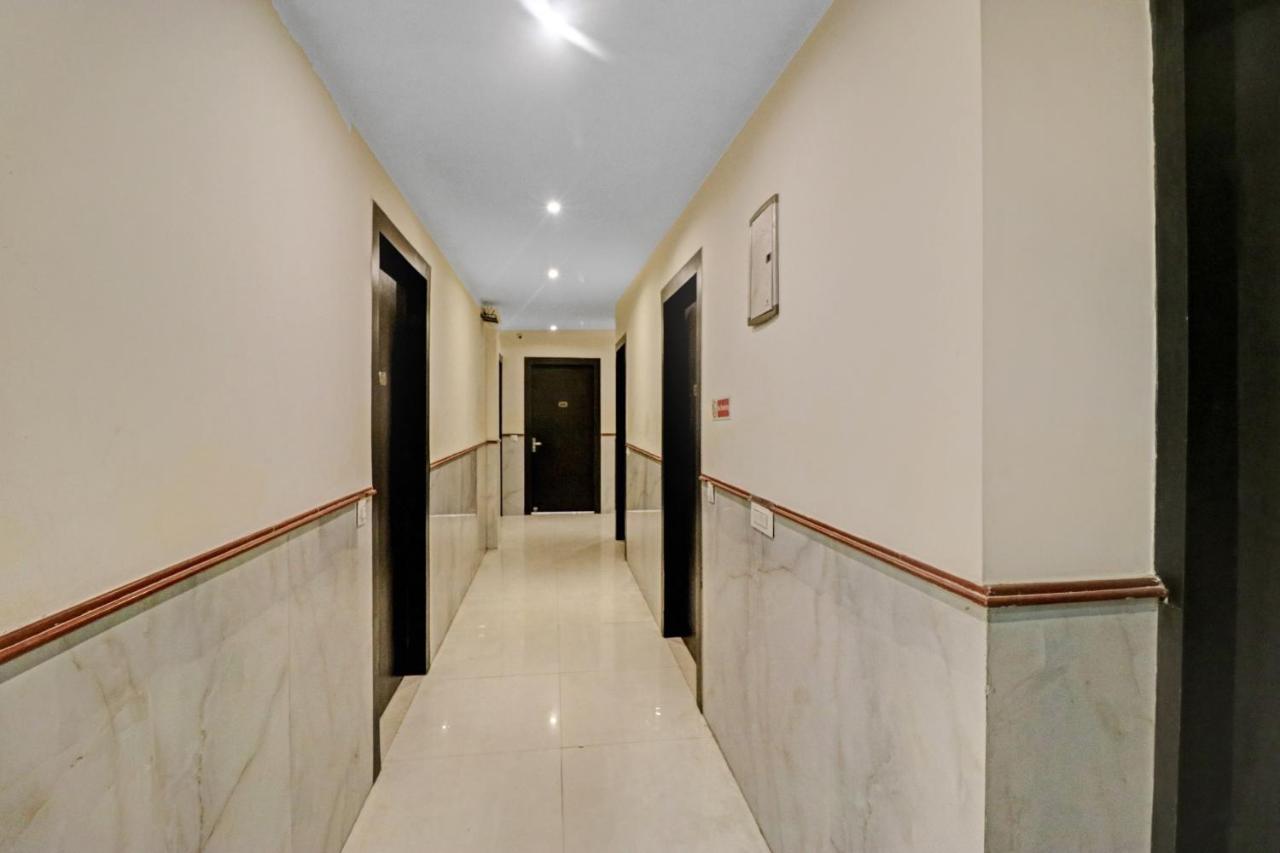 Oyo 23368 Boutique Hotel Paragon ニューデリー エクステリア 写真