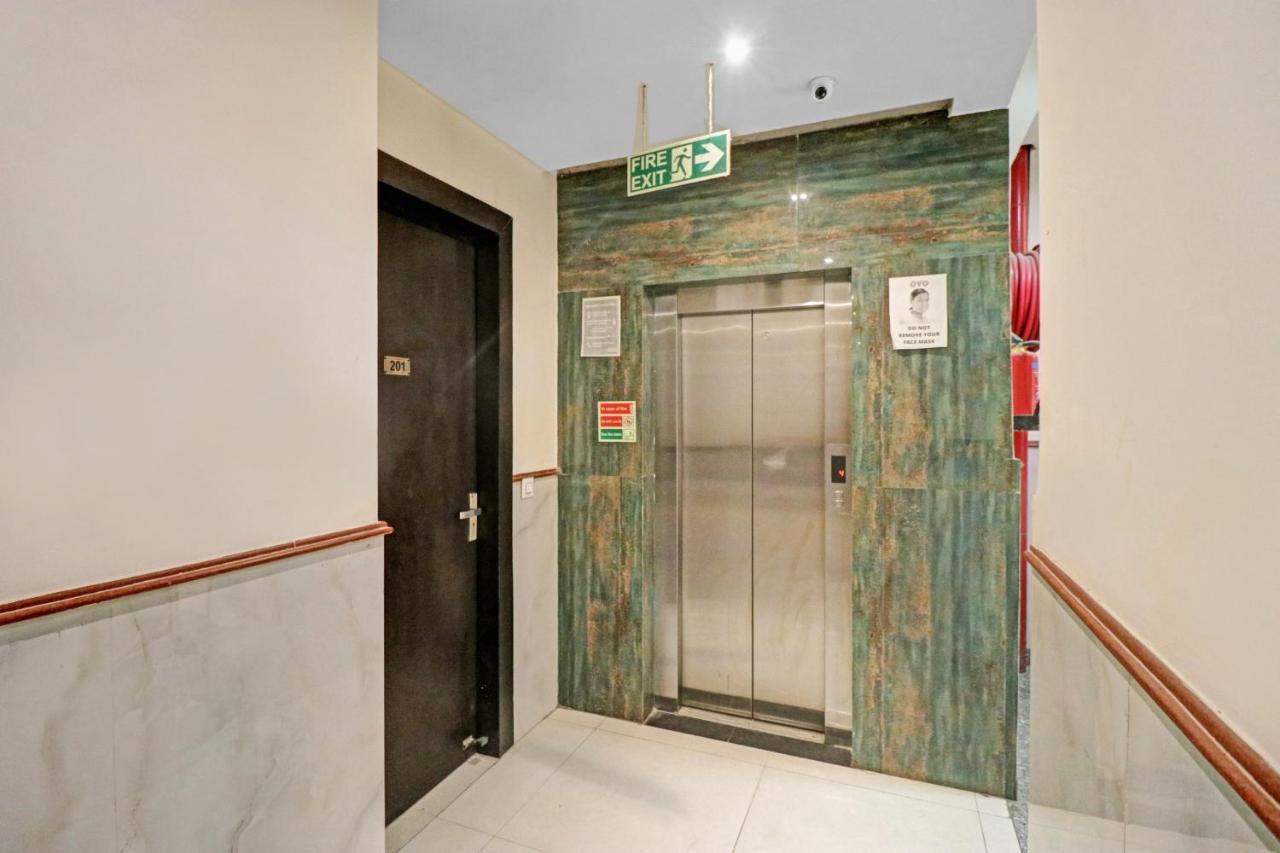 Oyo 23368 Boutique Hotel Paragon ニューデリー エクステリア 写真