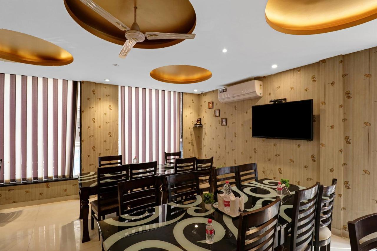 Oyo 23368 Boutique Hotel Paragon ニューデリー エクステリア 写真