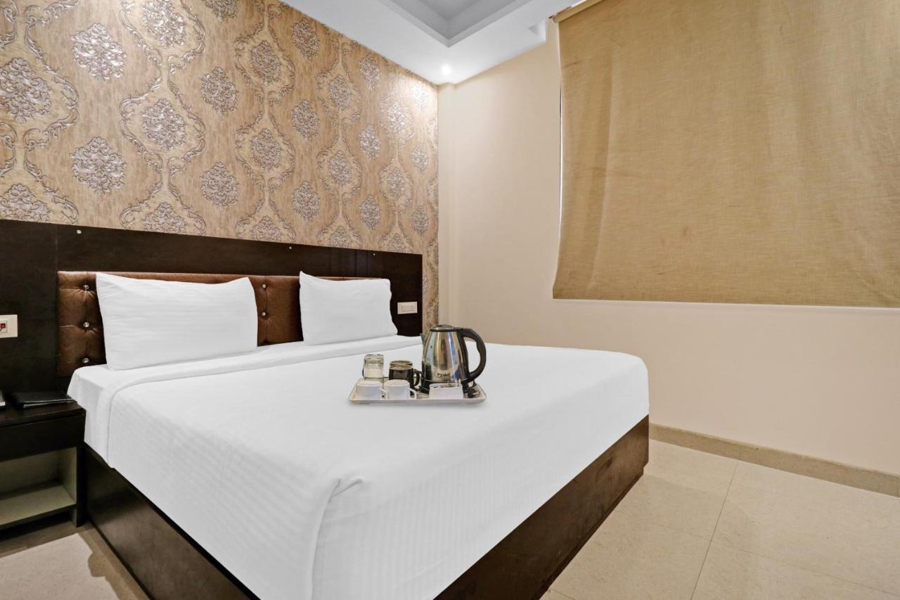 Oyo 23368 Boutique Hotel Paragon ニューデリー エクステリア 写真