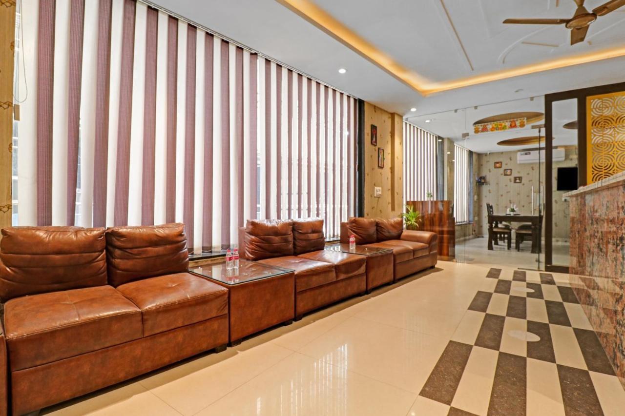 Oyo 23368 Boutique Hotel Paragon ニューデリー エクステリア 写真