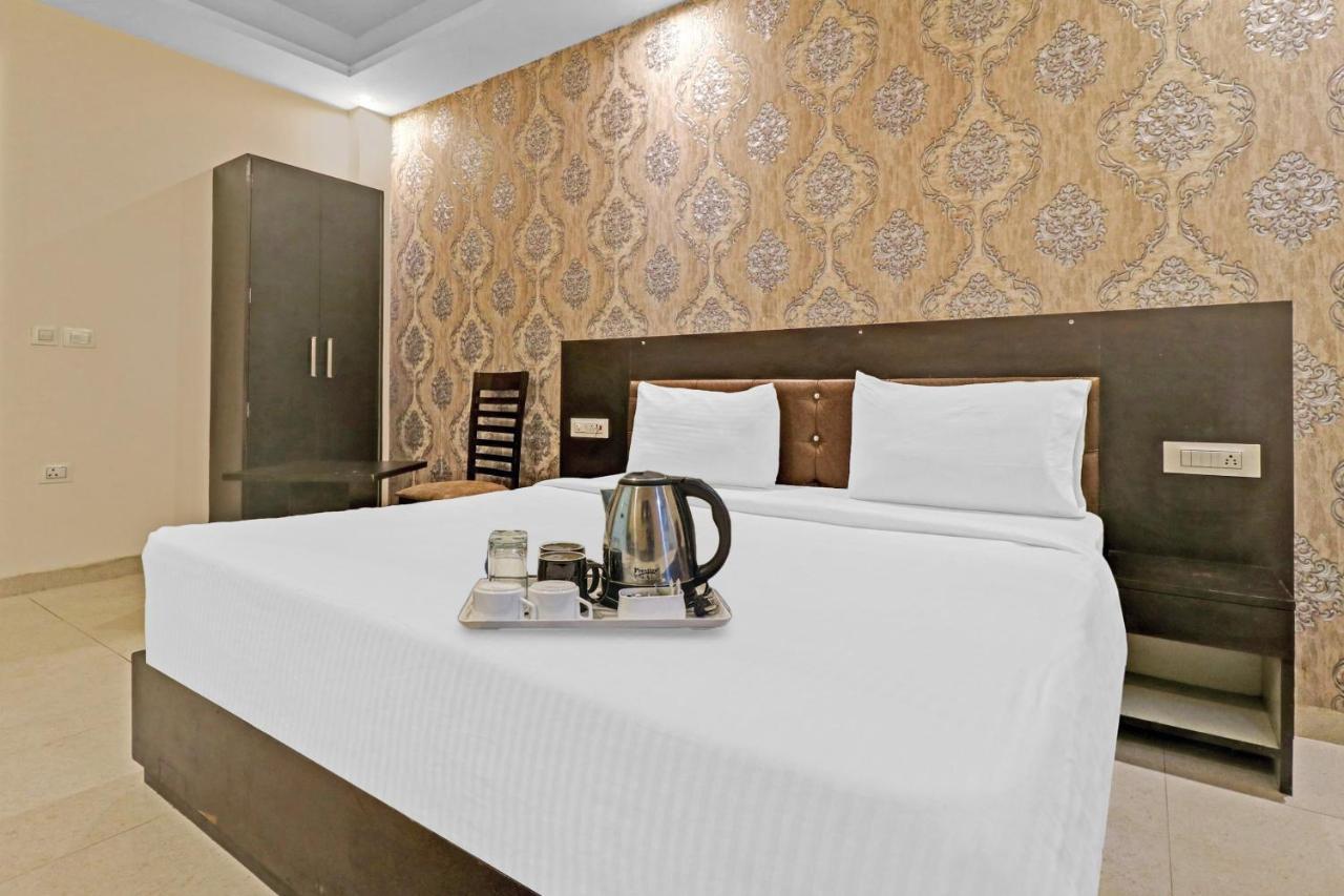 Oyo 23368 Boutique Hotel Paragon ニューデリー エクステリア 写真