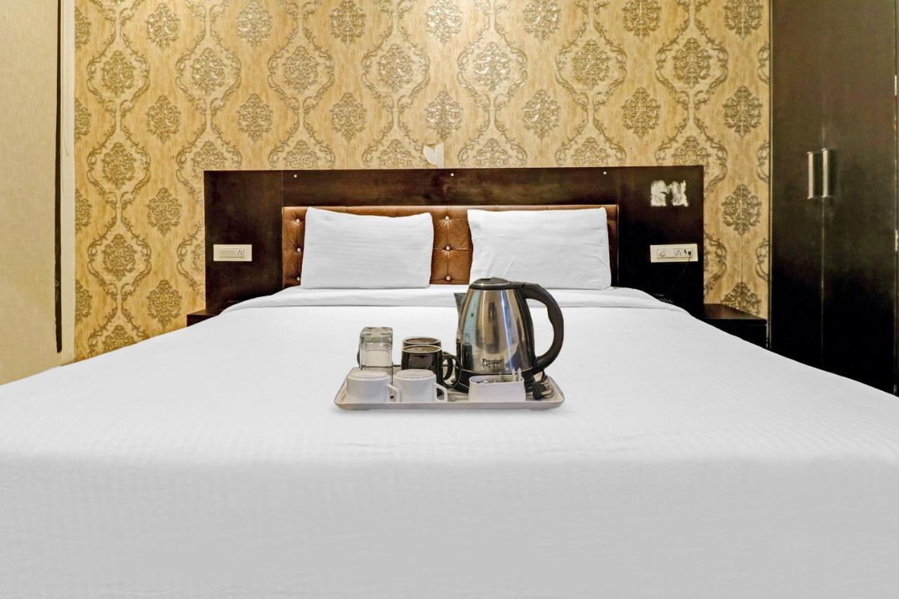 Oyo 23368 Boutique Hotel Paragon ニューデリー エクステリア 写真
