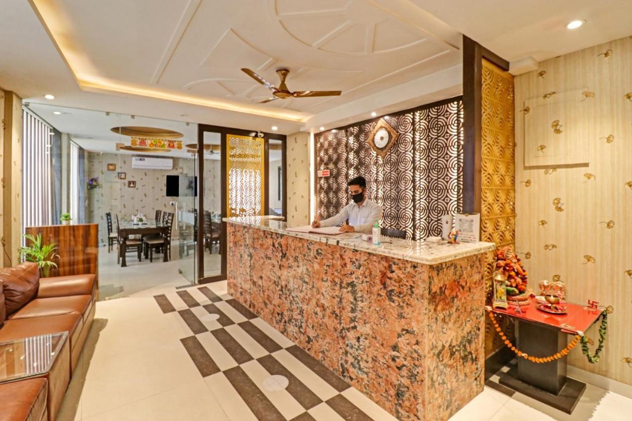 Oyo 23368 Boutique Hotel Paragon ニューデリー エクステリア 写真